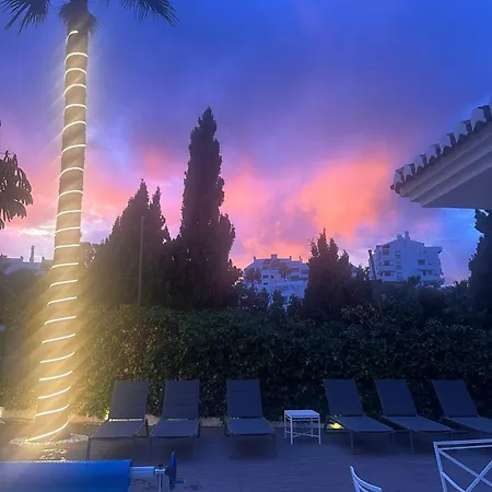 Villa Lets In The Sun - Costa Del Sol