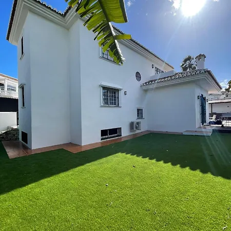Lets In The Sun - Costa Del Sol Villa *